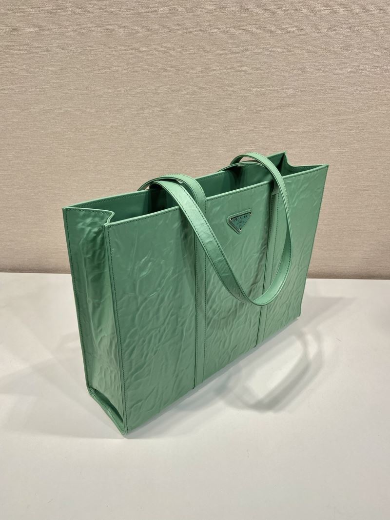 Pra*a tote bags